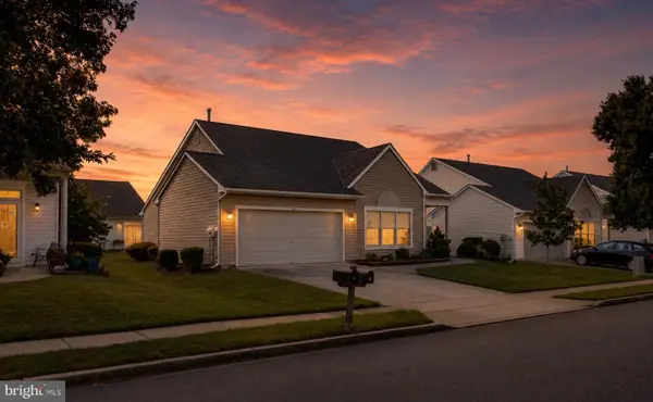 62 Lantern Ln, COLUMBUS, NJ 08022