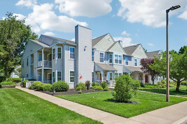 1005 Sweetwater Dr, CINNAMINSON, NJ 08077