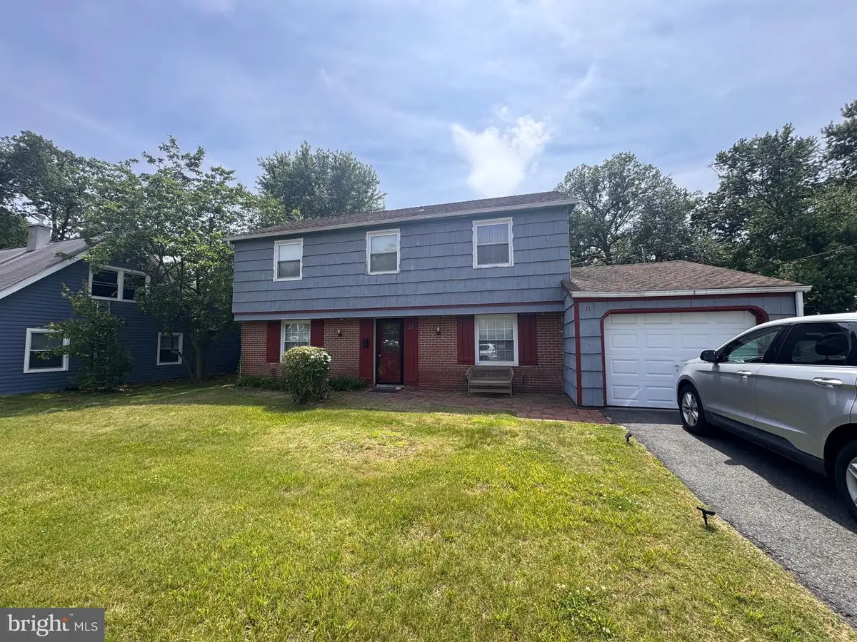 21 Bartlett Ln, Willingboro, NJ 08046 - #1