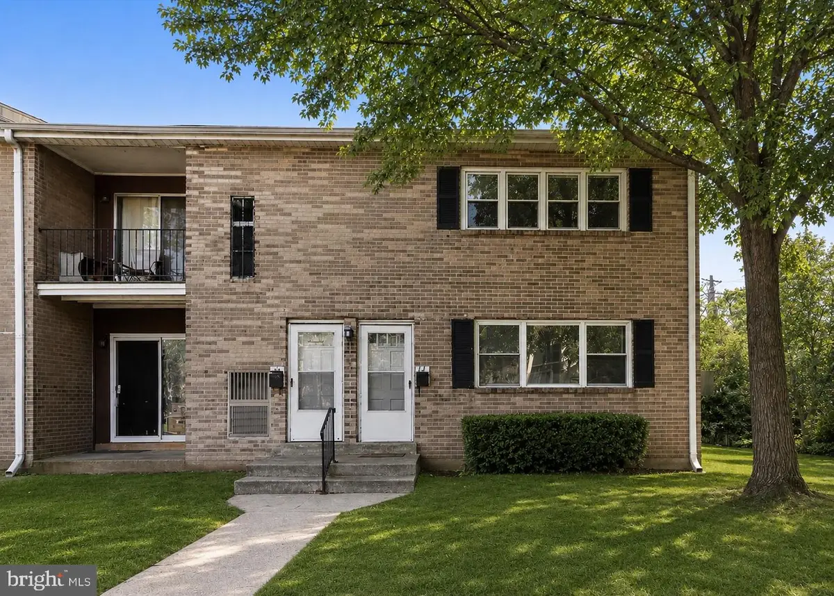 13 Jefferson Sq #e13, Edgewater Park, NJ 08010 - #1