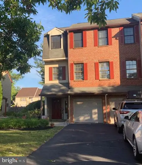 352-b Willow Turn, MOUNT LAUREL, NJ 08054