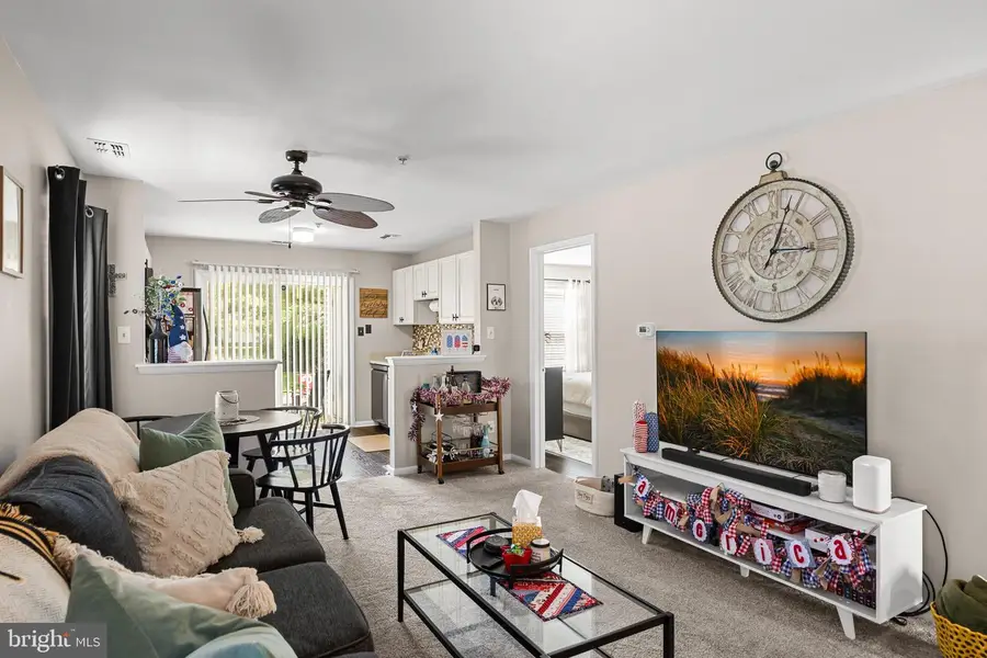 26 Foxglove Dr, Delran, NJ 08075 - #3
