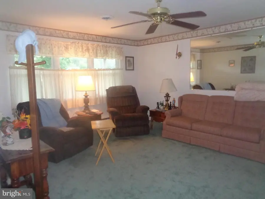 31 Gramercy Pl, Leisuretowne, NJ 08088 - #3