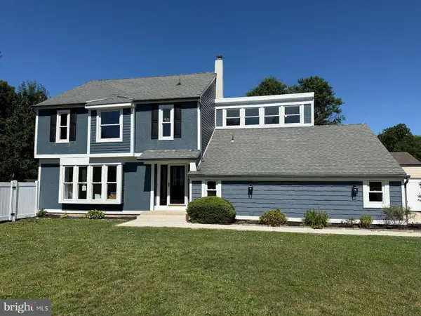 20 Rose Ct, MOUNT LAUREL, NJ 08054