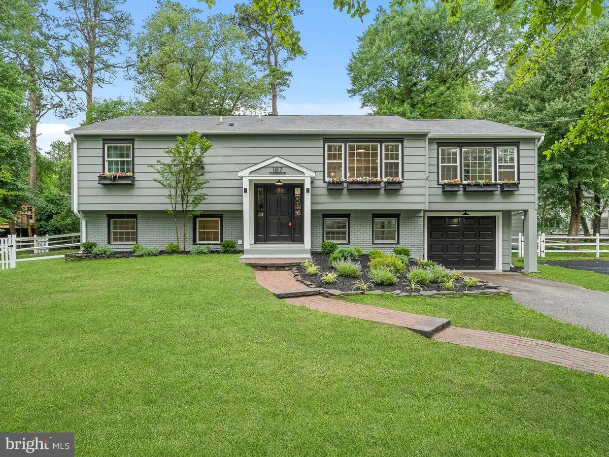 187 S Lakeside Dr E, Medford, NJ 08055 - #1