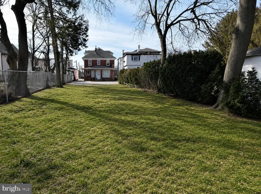 467 High St, Burlington, NJ 08016 - #3