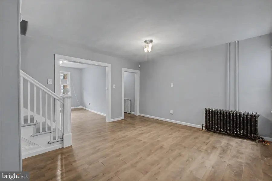 411 Lawrence St, Burlington, NJ 08016 - #3