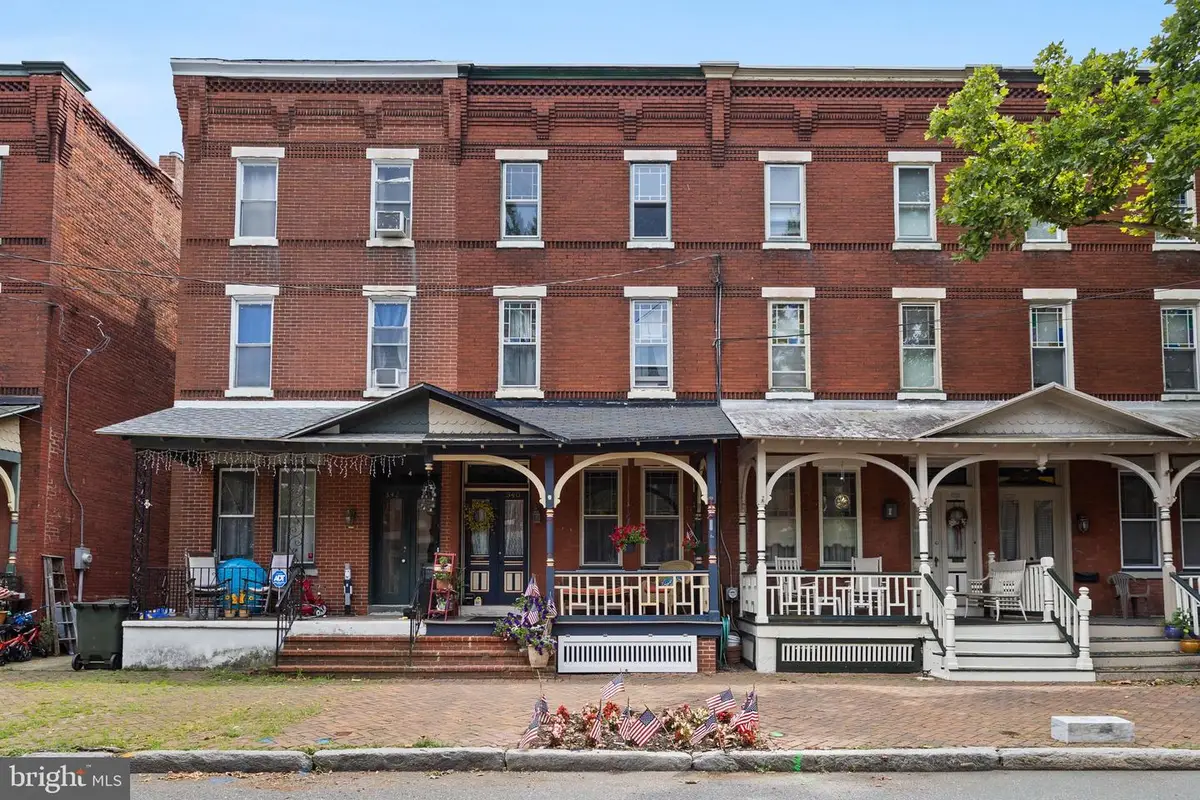 340 E Union St, Burlington, NJ 08016 - #1