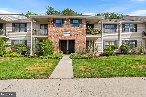 536-a Willow Turn, MOUNT LAUREL, NJ 08054