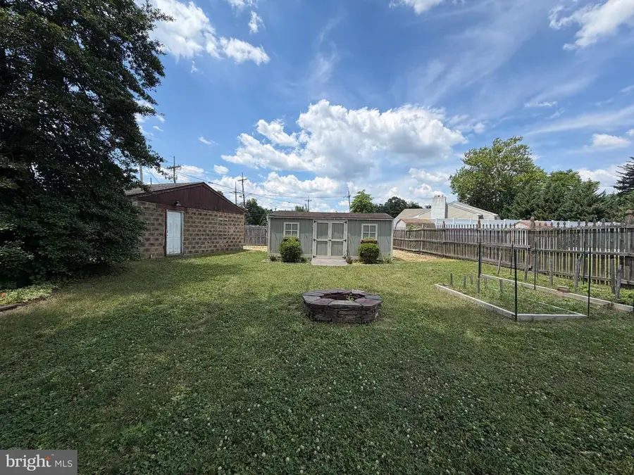 1043 Hornberger Ave, Roebling, NJ 08554 - #2
