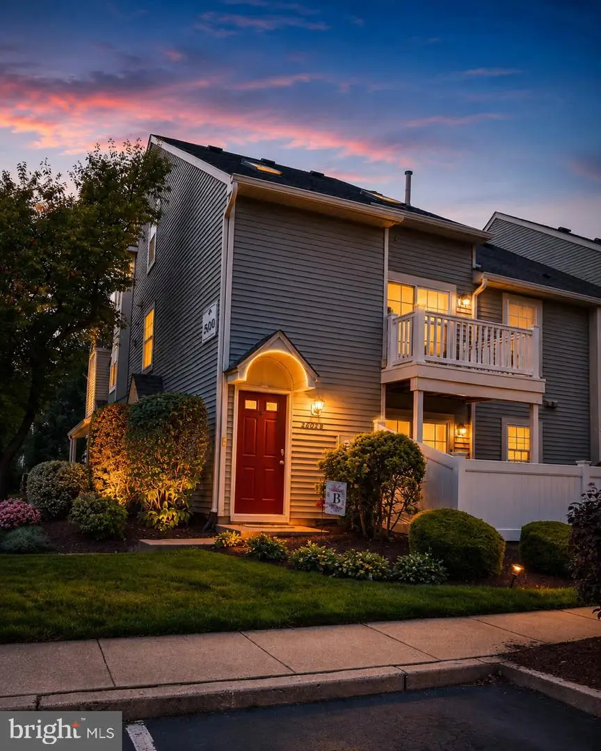 2602 Yarmouth Ln, Mount Laurel, NJ 08054 - #1
