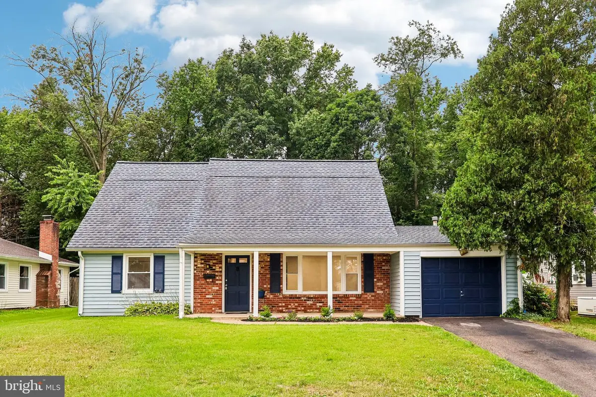 86 E River Dr, Willingboro, NJ 08046 - #1
