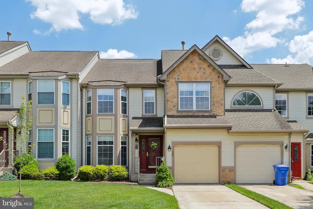 100 Sandhurst Dr, Mount Laurel, NJ 08054 - #1