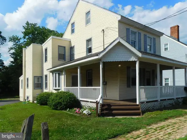 83 E 2 Nd St E, MOORESTOWN, NJ 08057