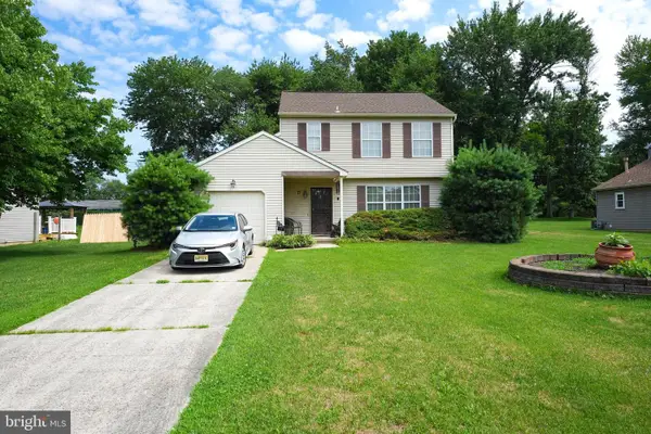 17 New Castle Ln, WILLINGBORO, NJ 08046