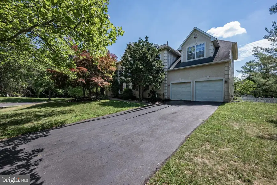 1 Mallard Dr, Mount Laurel, NJ 08054 - #3