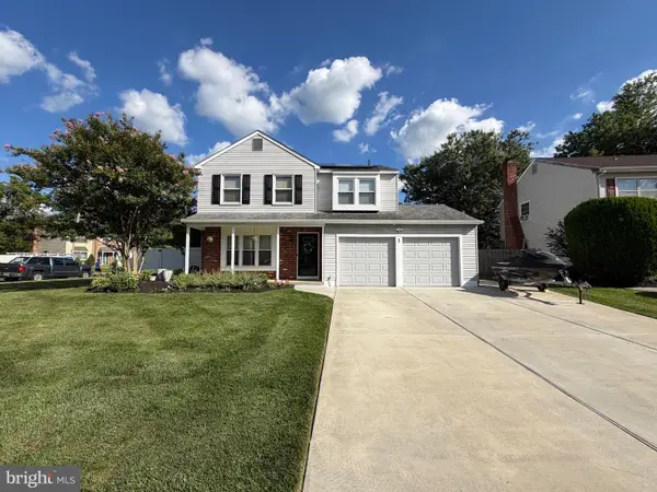 1 Devonshire Ct, MOUNT LAUREL, NJ 08054