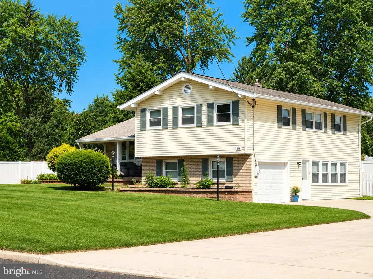 10 Wedgewood Dr, Cinnaminson, NJ 08077 - #1