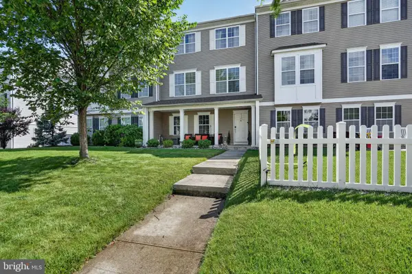 24 Mountie Ln, CHESTERFIELD, NJ 08515