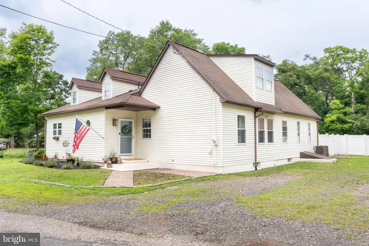 31 Prince St, Chatsworth, NJ 08019 - #1