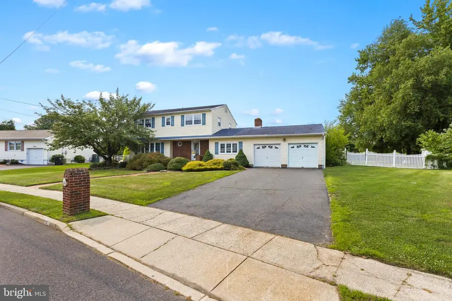 14 Independence Dr, Bordentown, NJ 08505 - #2