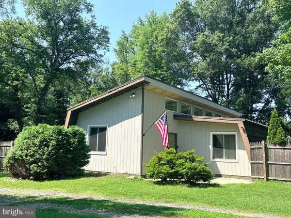 566 Hartford Rd, MOUNT LAUREL, NJ 08054