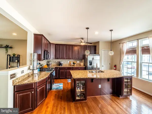 6 Fox Ct, DELANCO, NJ 08075