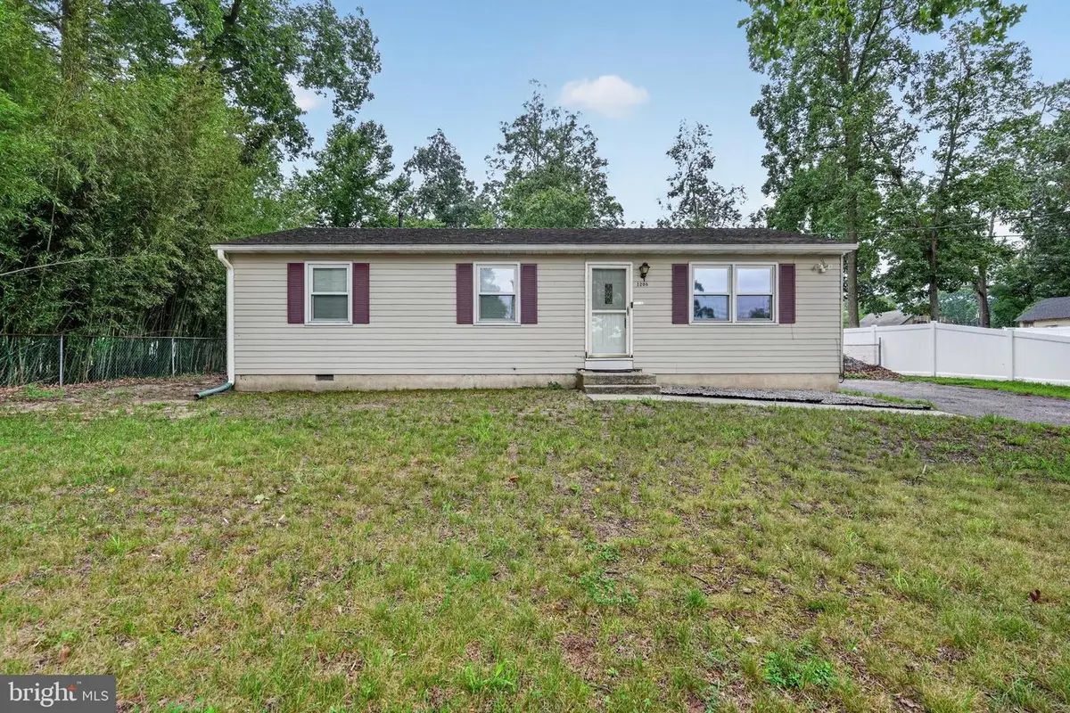 2206 Walnut Ave, Hainesport, NJ 08036 - #1