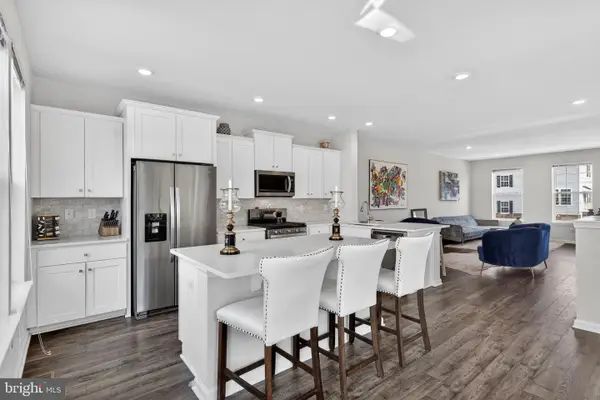 30 Autumn Park Dr, MEDFORD, NJ 08055