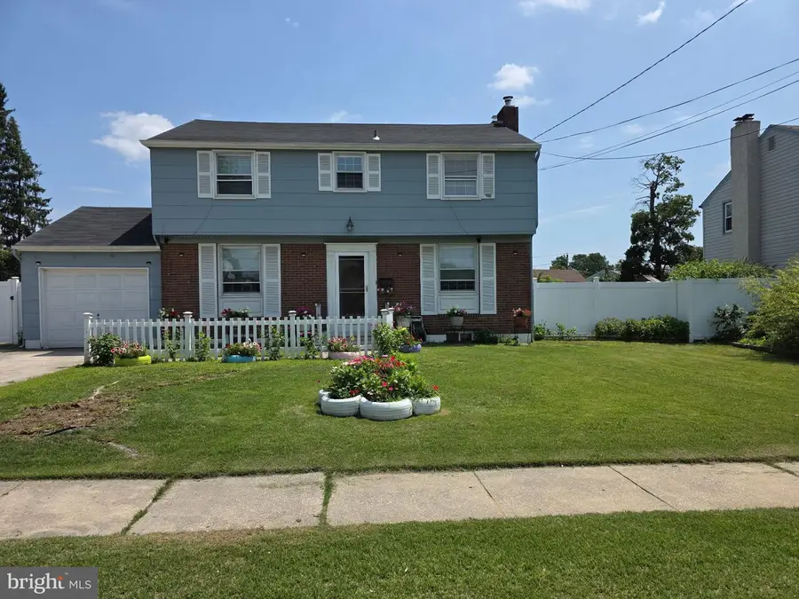 242 Hendrickson Ave, Beverly, NJ 08010 - #2