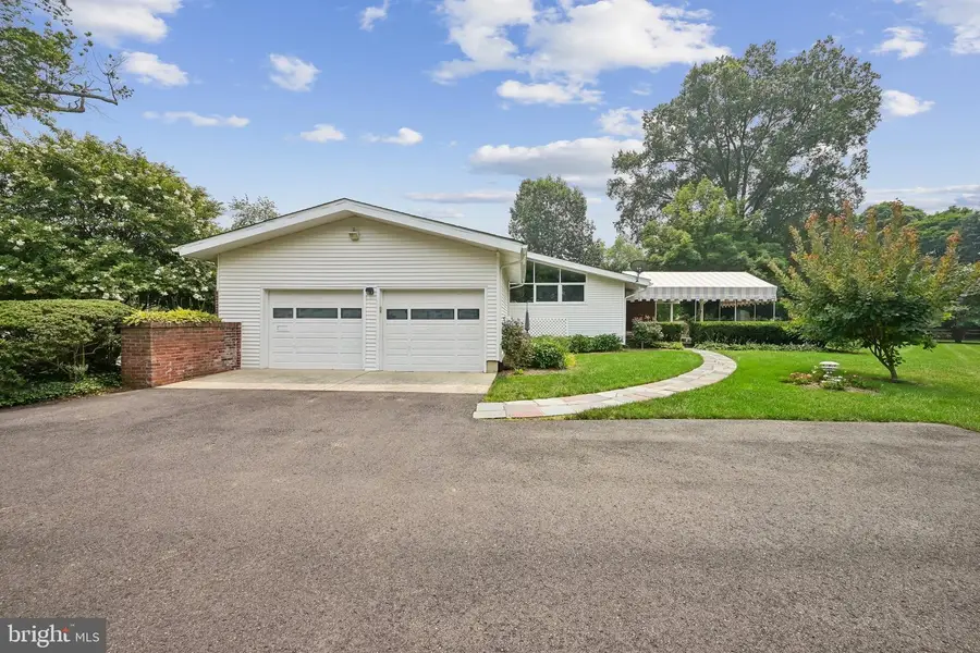 830 Golf View Rd, Moorestown, NJ 08057 - #3