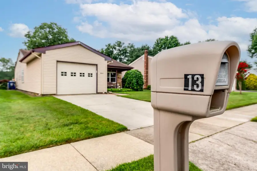 13 Sheffield Pl, Leisuretowne, NJ 08088 - #2