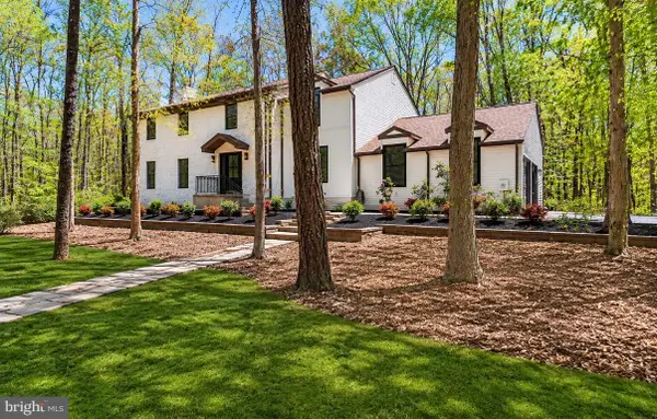 1 Dickson Dr, MEDFORD, NJ 08055
