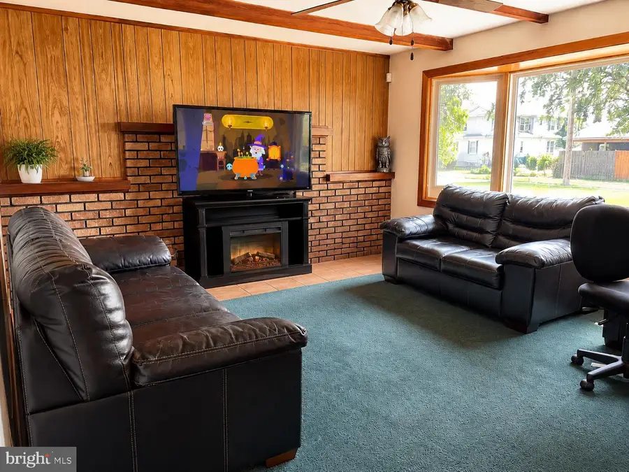 401 Laycock St, Riverside, NJ 08075 - #3