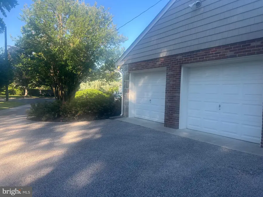 3 Laurel Ct, Cinnaminson, NJ 08077 - #2