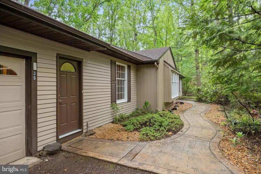39 Thunderhead Dr, Medford, NJ 08055 - #3