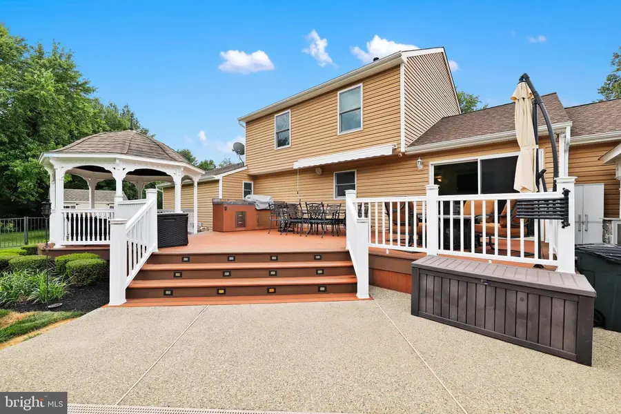 4 Castle Ct, Bordentown, NJ 08620 - #3