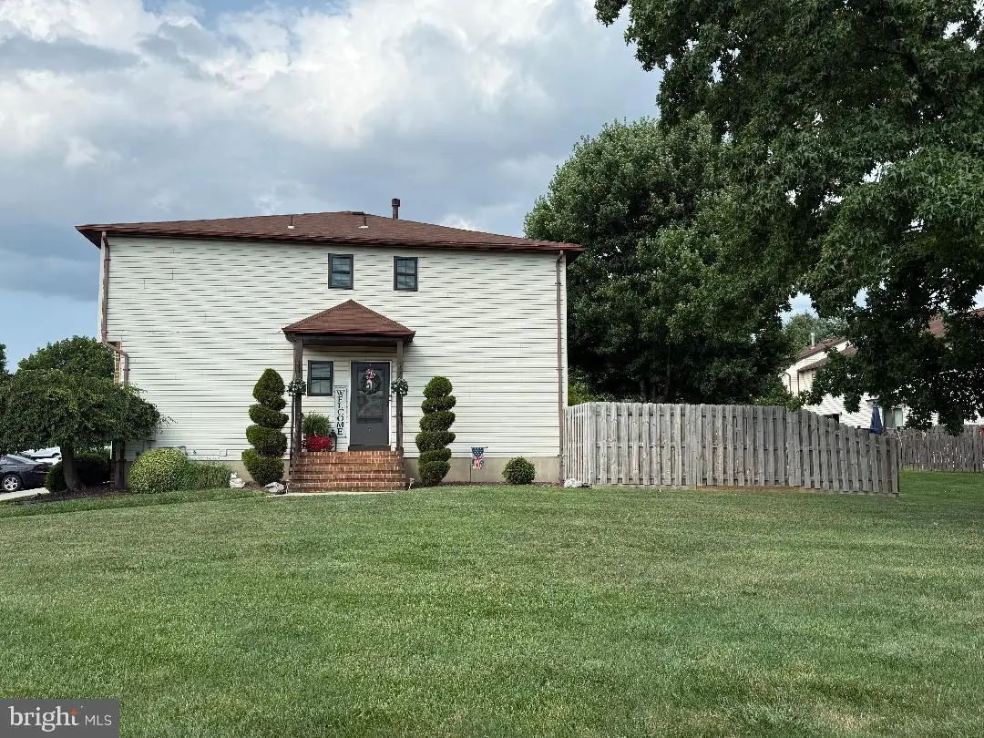 5 Roberts Ct, Bordentown, NJ 08505 - #1