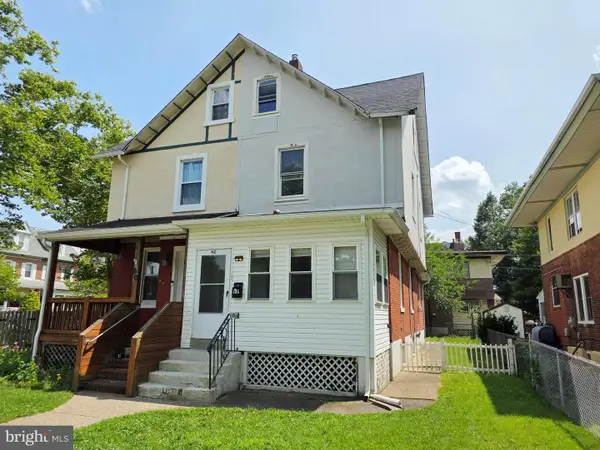 62 Main St, ROEBLING, NJ 08554