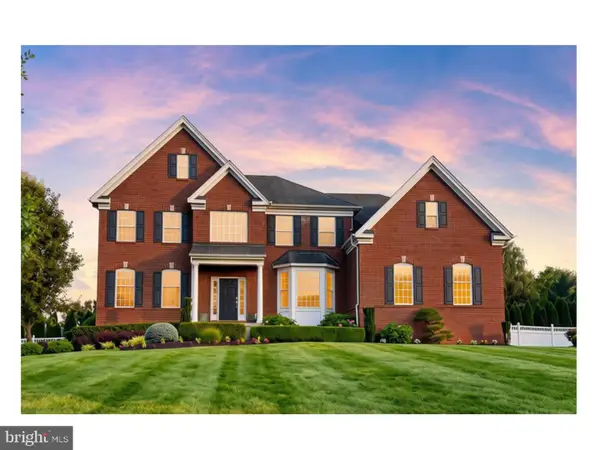 5 Manchester Ct, COLUMBUS, NJ 08022