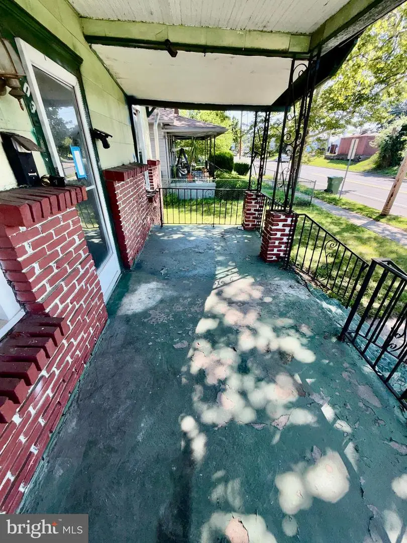 703 W Broad St, Palmyra, NJ 08065 - #3