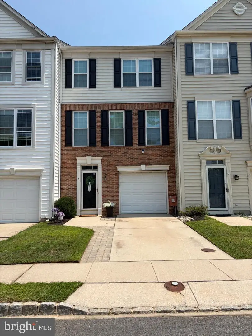 7 Winterberry Pl, Delran, NJ 08075 - #1