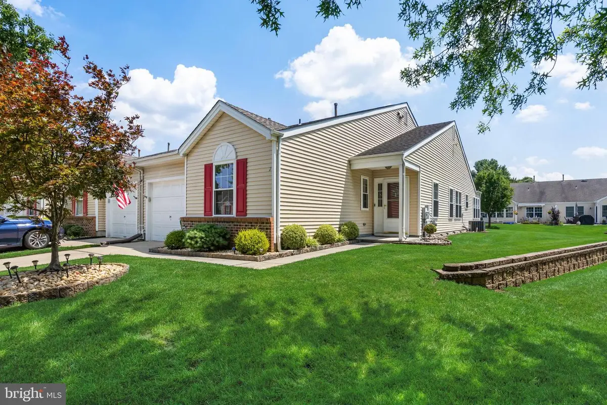 2 Clifford Dr, Mount Laurel, NJ 08054 - #1