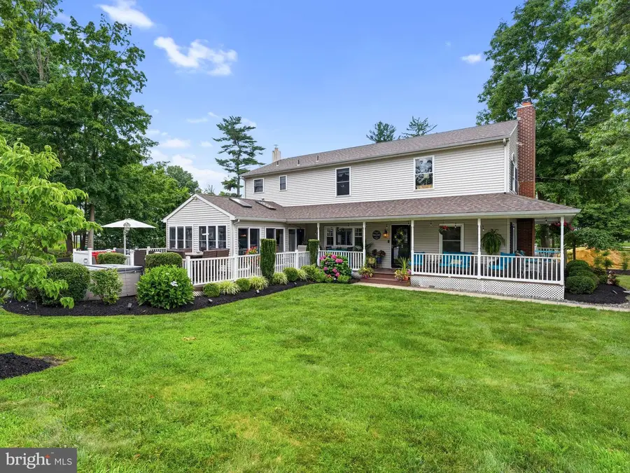 425 Delaware Ave, Delanco, NJ 08075 - #2