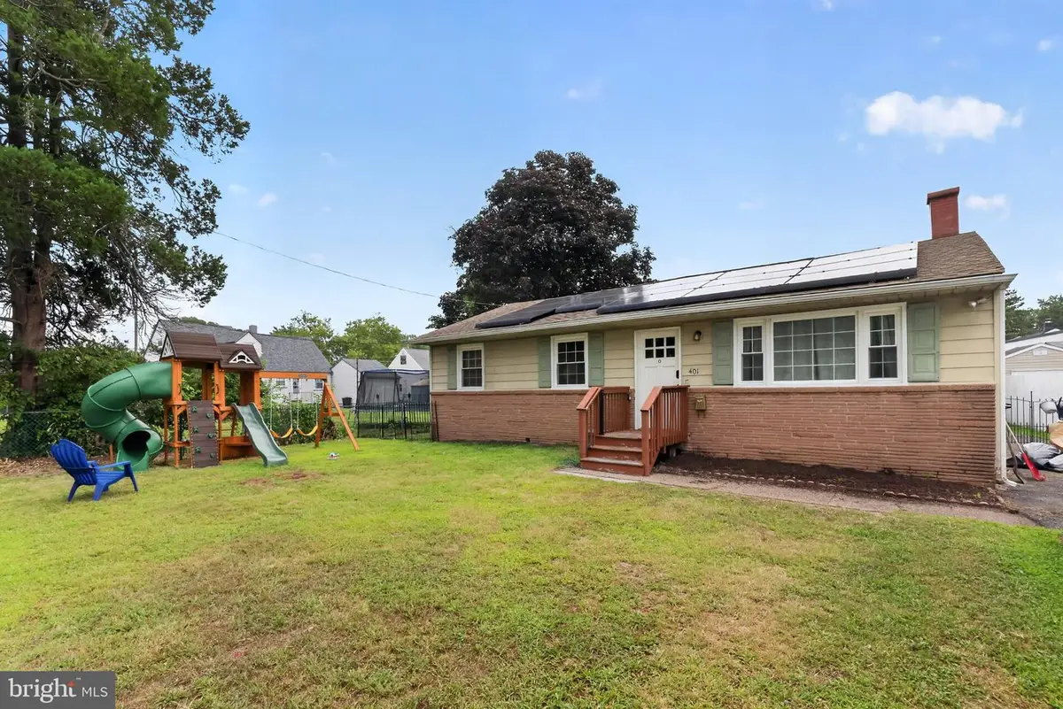 401 Jefferson St, Palmyra, NJ 08065 - #1
