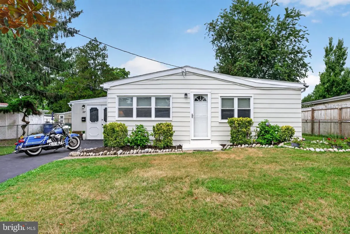 227 Ruth Ave, Maple Shade, NJ 08052 - #1