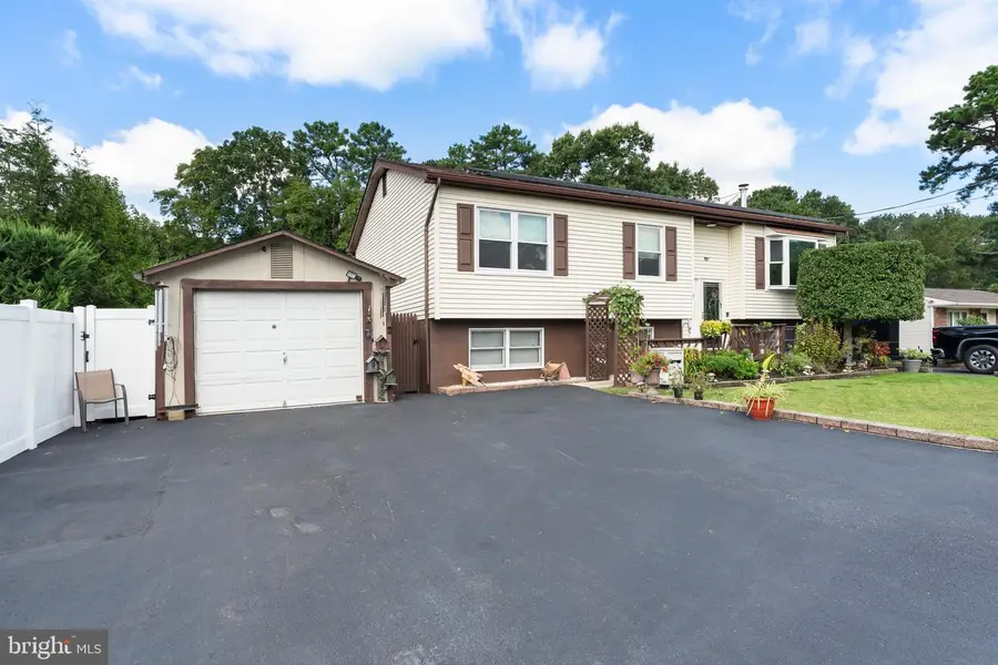 3 Bella Coola Trl, Browns Mills, NJ 08015 - #3