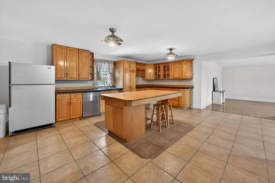4517 Route 130 S, Burlington, NJ 08016 - #3
