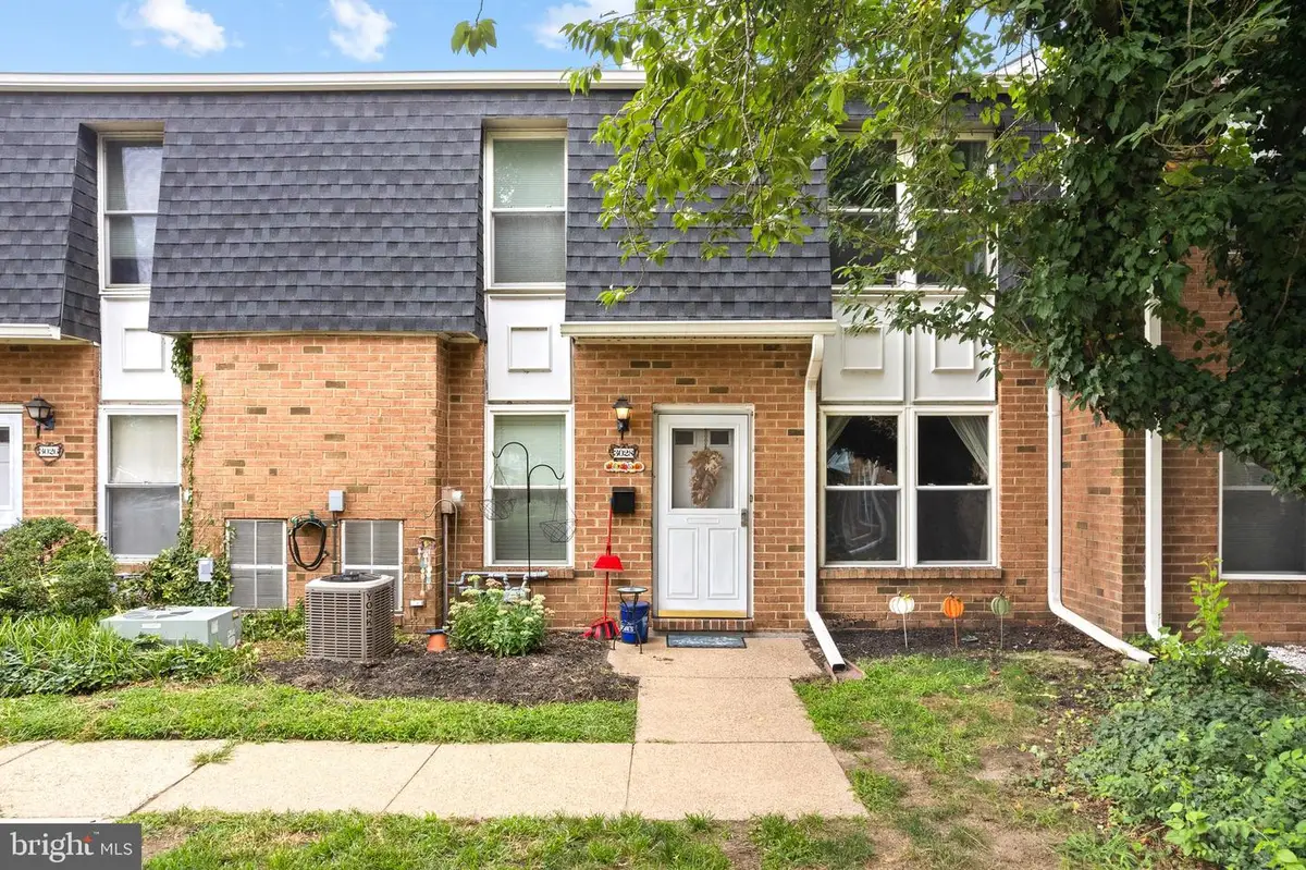 3028 Harbour Dr, Palmyra, NJ 08065 - #1