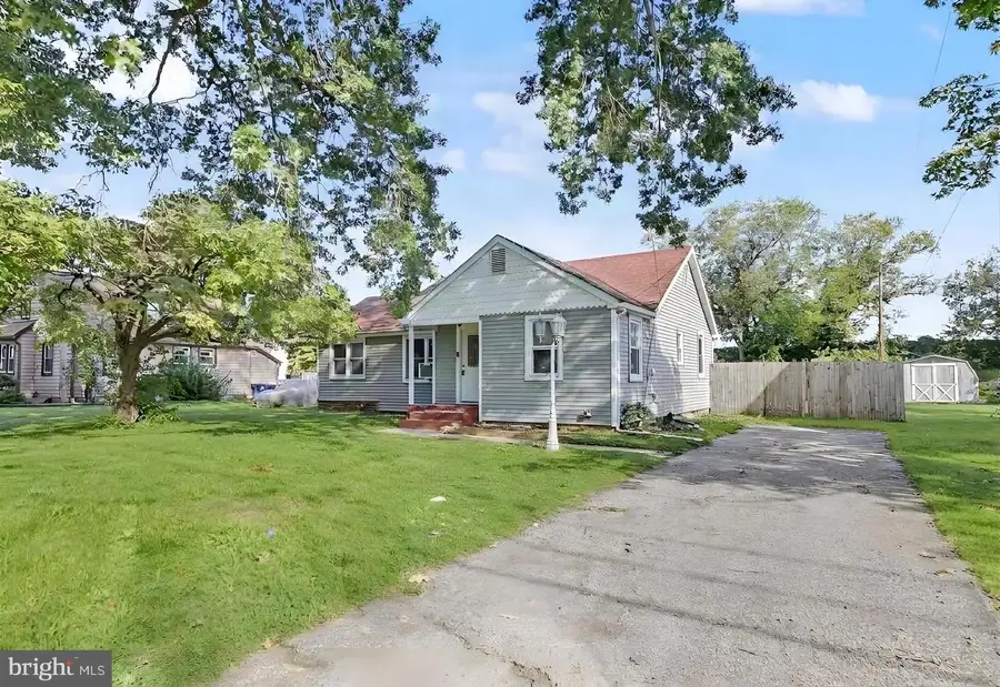 16 Linden Rd, Bordentown, NJ 08505 - #3